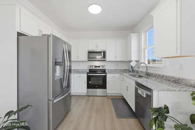 $369,900 | 127 River Front Drive, Hertford, NC 27944