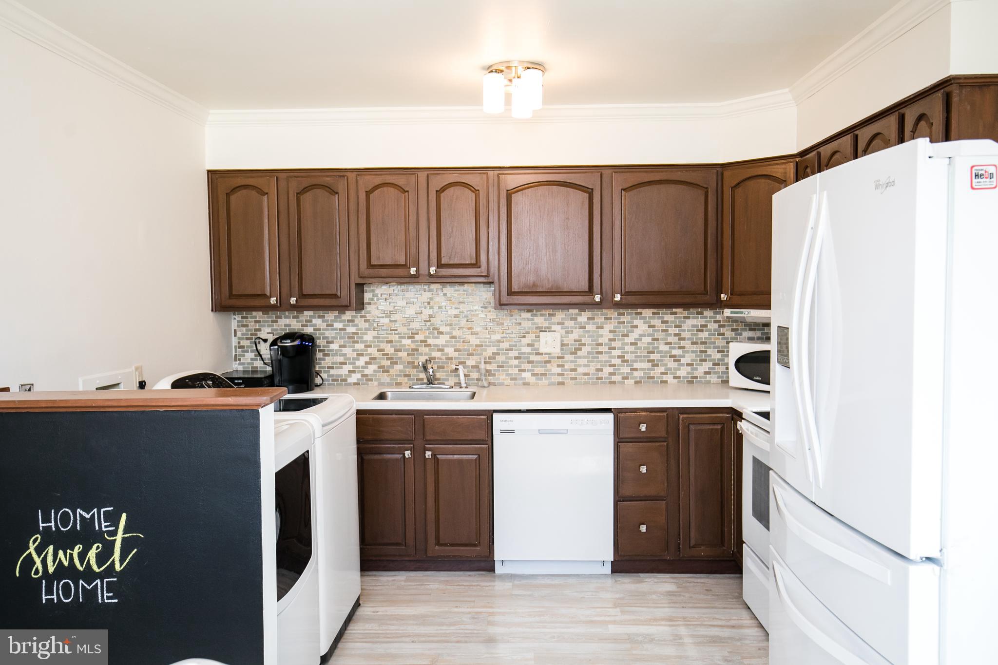 7755 Notley Road Pasadena, MD 21122 - Photo 4 of 24 Gallery Image 4
