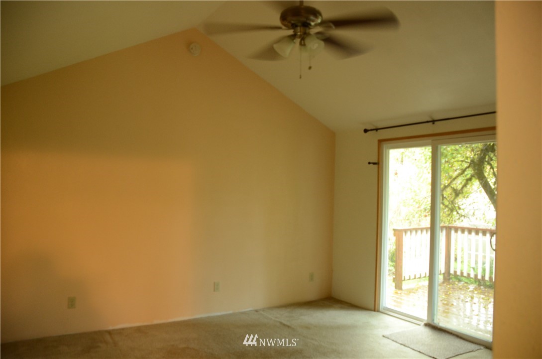 112 Lewis Road Oakville, WA 98568 - Photo 8 of 15 Gallery Image 8