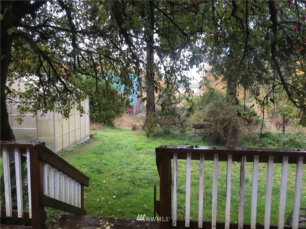 112 Lewis Road Oakville, WA 98568 - Photo 9 of 15 Gallery Image 9