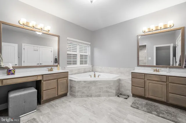 $949,500 | 12214 Calverts Run Court, La Plata, MD 20646