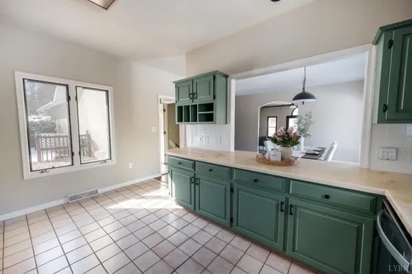 $575,000 | 1161 Dogwood Hills Drive, Goode, VA 24556