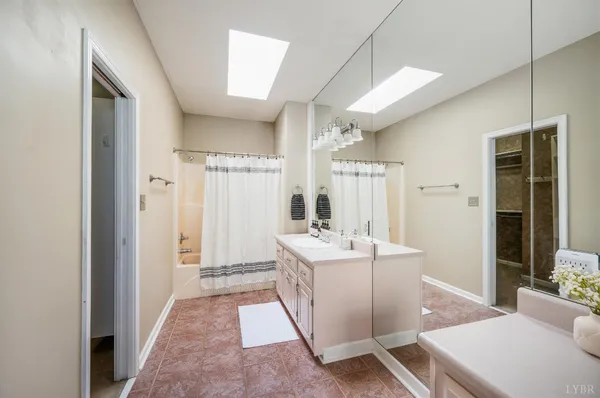 $575,000 | 1161 Dogwood Hills Drive, Goode, VA 24556