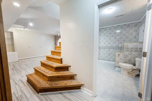 $575,000 | 1161 Dogwood Hills Drive, Goode, VA 24556