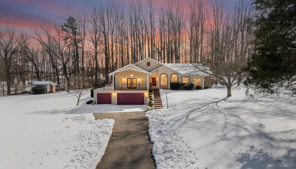 $575,000 | 1161 Dogwood Hills Drive, Goode, VA 24556