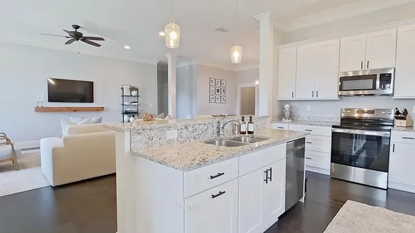 $395,000 | 232 Torrington Boulevard, Thomasville, GA 31757