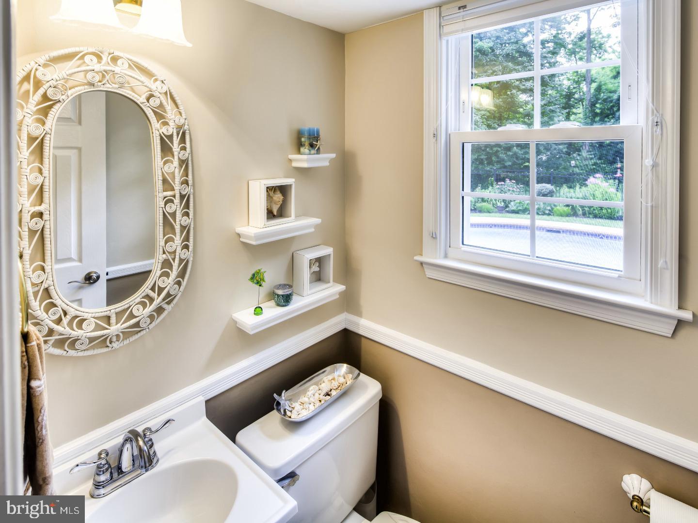 525 Winthrop Road Collegeville, PA 19426 - Photo 11 of 24 Bathroom
