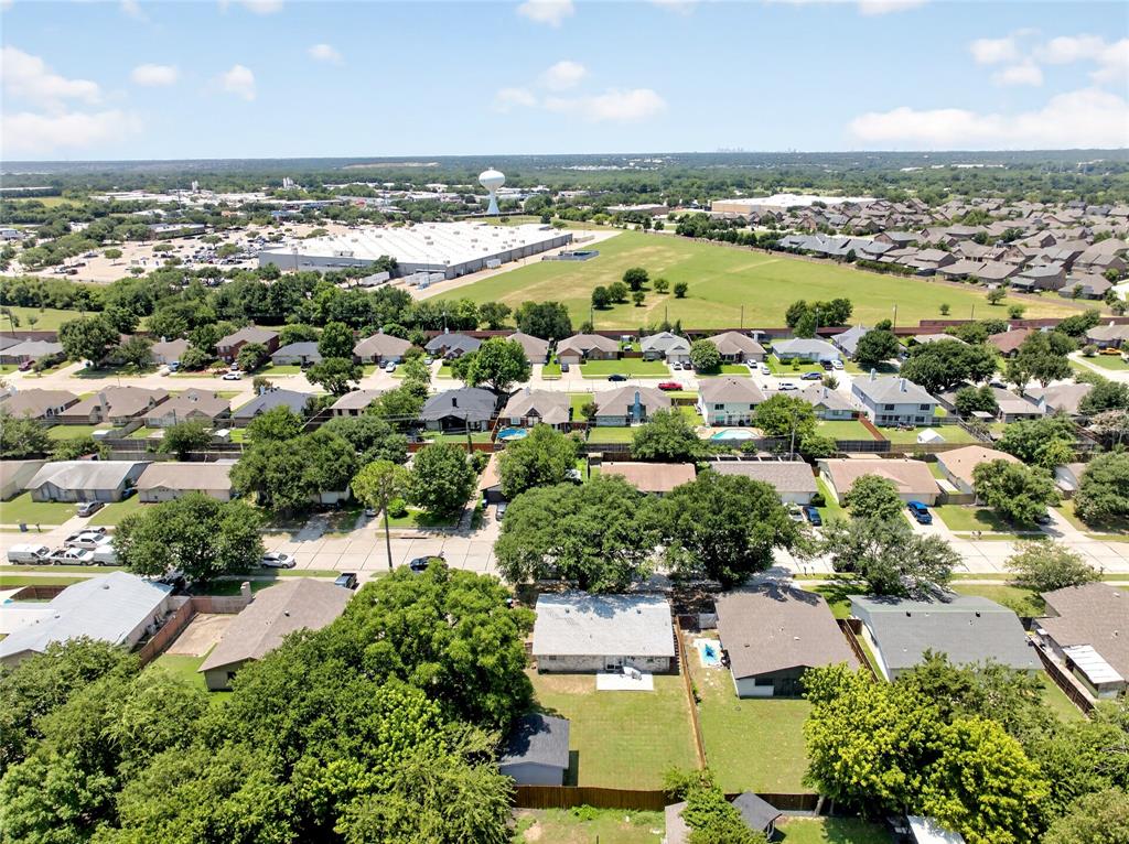 5917 Maple Lane Rowlett, TX 75089 - Photo 4 of 40