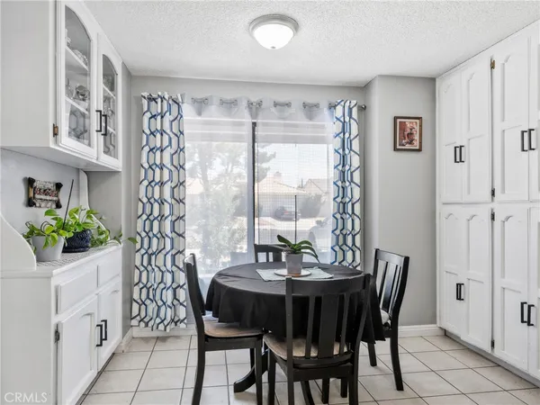 $395,000 | 15880 Elcona Place, Victorville, CA 92395