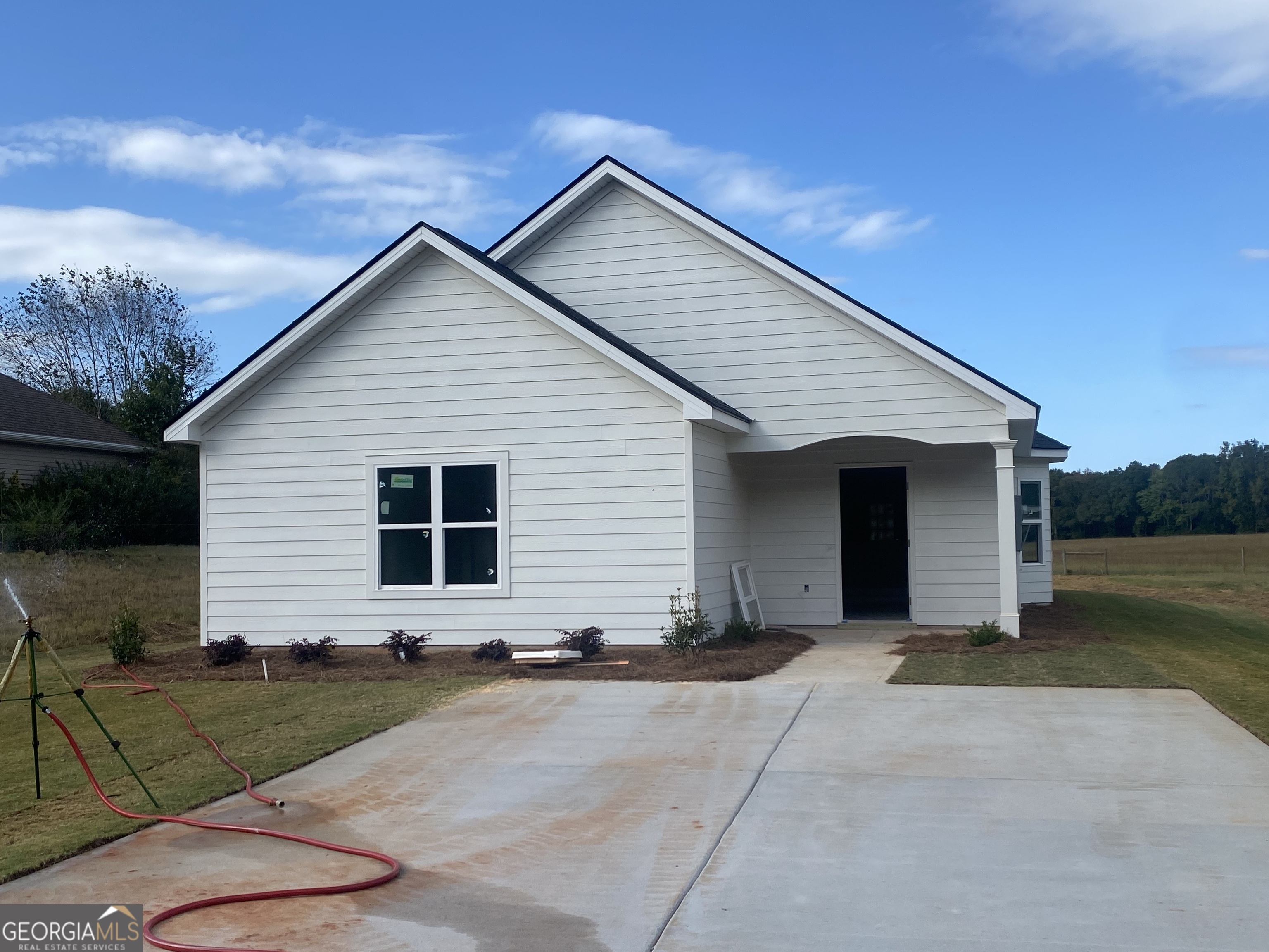 162 Mathews Road Milner, GA 30257 - Photo 2 of 13