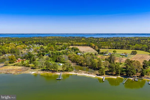 $595,000 | 4809 Coles Point Road, Hague, VA 22469