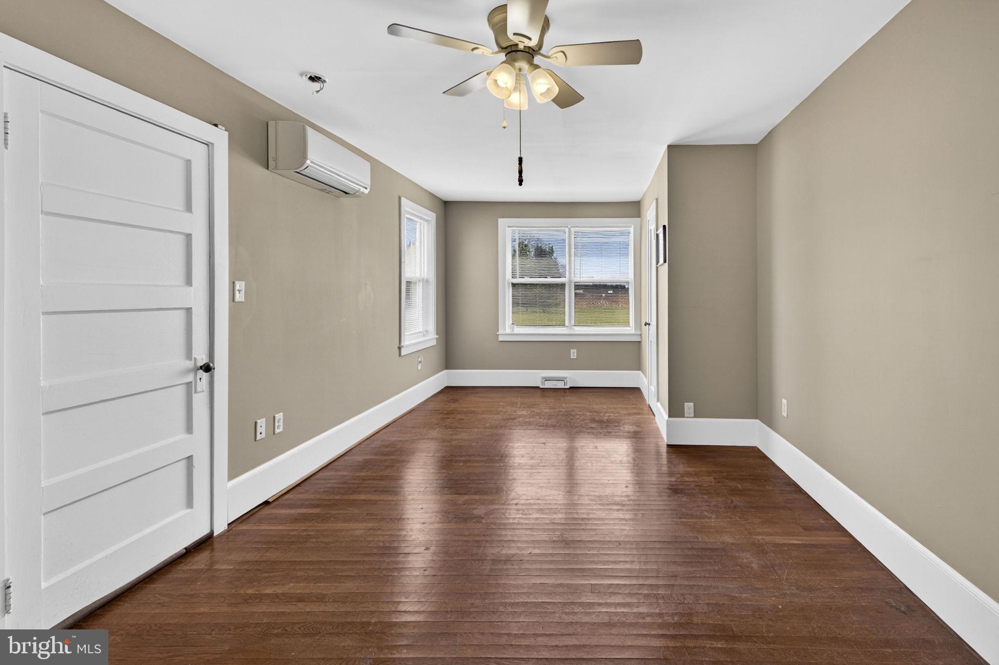 4809 Coles Point Road Hague, VA 22469 - Photo 21 of 49 Bright and airy room with charm.