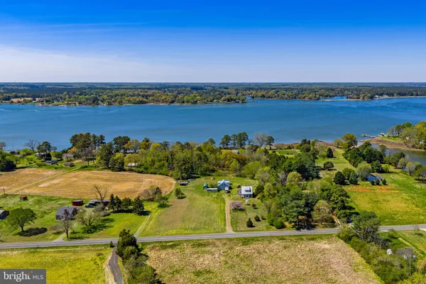 $595,000 | 4809 Coles Point Road, Hague, VA 22469