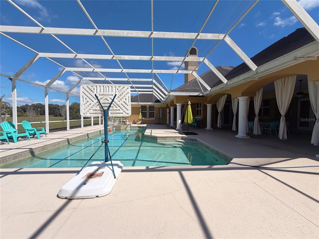 4421 Reaves Road Kissimmee, FL 34746 - Photo 75 of 100 a view of a backyard