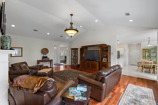 $749,000 | 3078 Pelican Lane, Pensacola, FL 32514