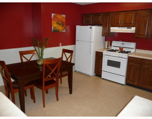 327 Four Mile Run Road Greenfield, PA 15207 - Photo 6 of 7 Kitchen.