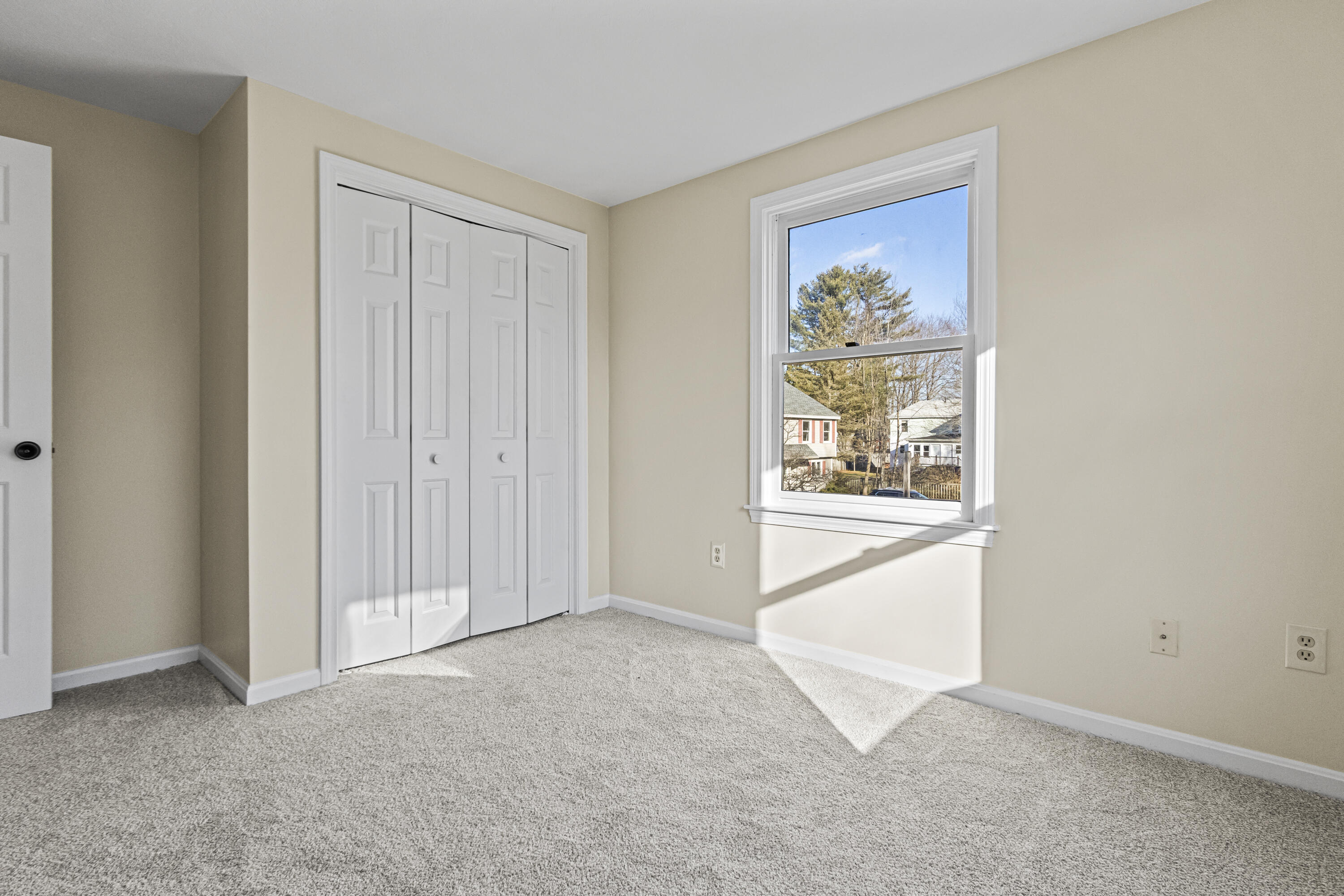 162 Beach Street, Unit 10 Saco, ME 04072 - Photo 28 of 41 20241212MB-71065