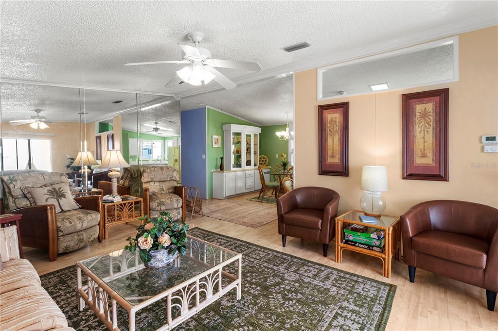 15 Meadowlark Circle Ellenton, FL 34222 - Photo 7 of 40