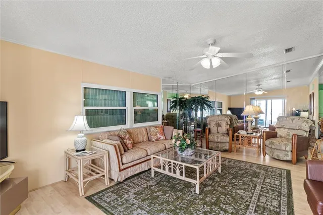 $239,000 | 15 Meadowlark Circle, Ellenton, FL 34222