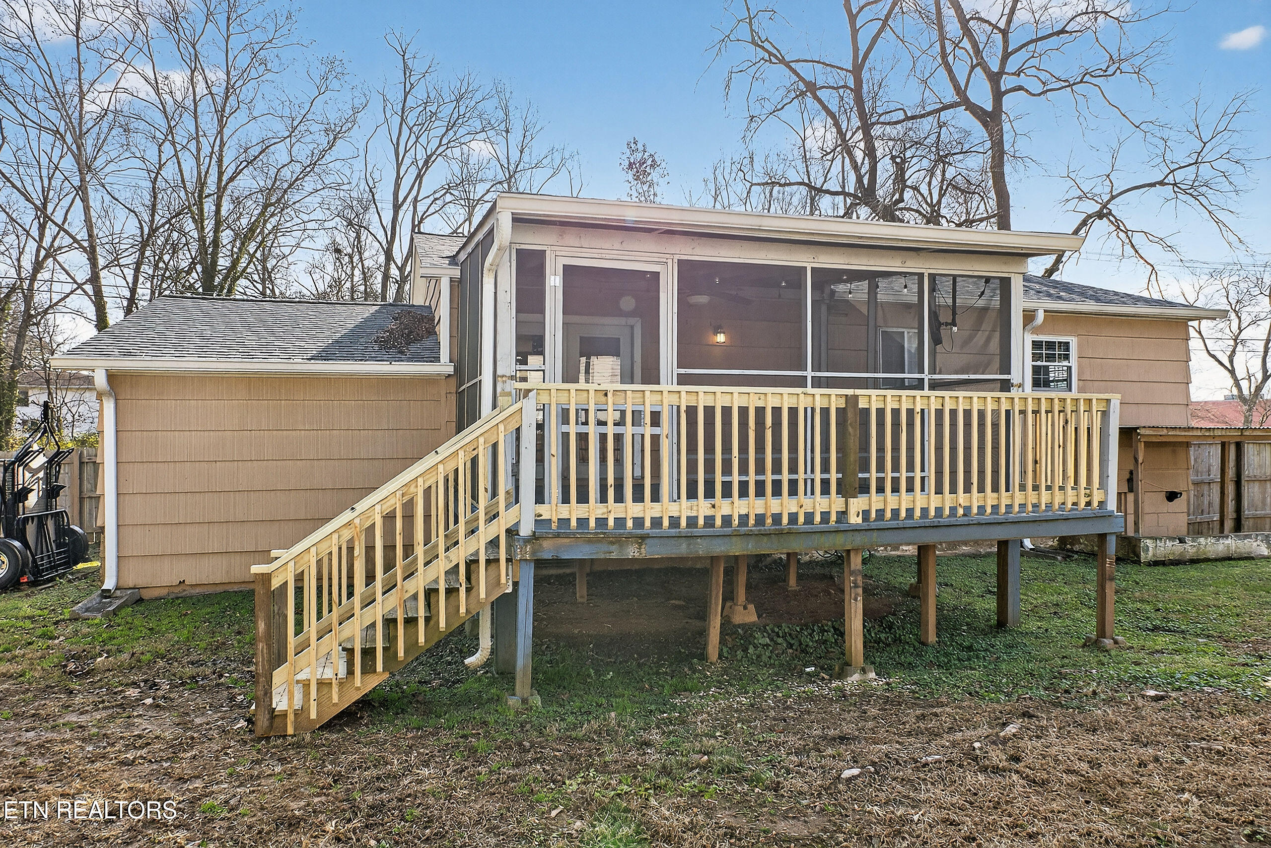 110 Providence Road Oak Ridge, TN 37830 - Photo 5 of 31 LB1A3346