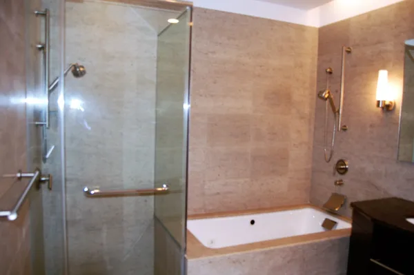 $4,000 | 401 North Wabash Avenue, Unit 58B, Chicago, IL 60611