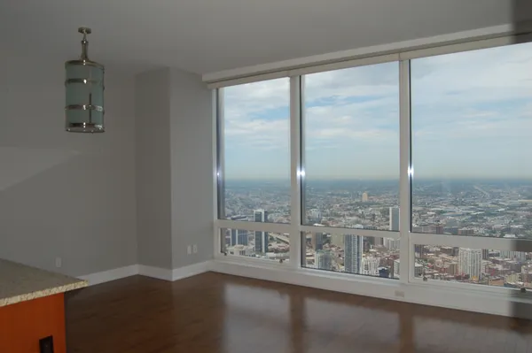 $4,000 | 401 North Wabash Avenue, Unit 58B, Chicago, IL 60611