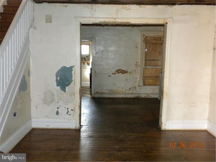 6534 Reedland Street Philadelphia, PA 19142 - Photo 3 of 10 Gallery Image 3