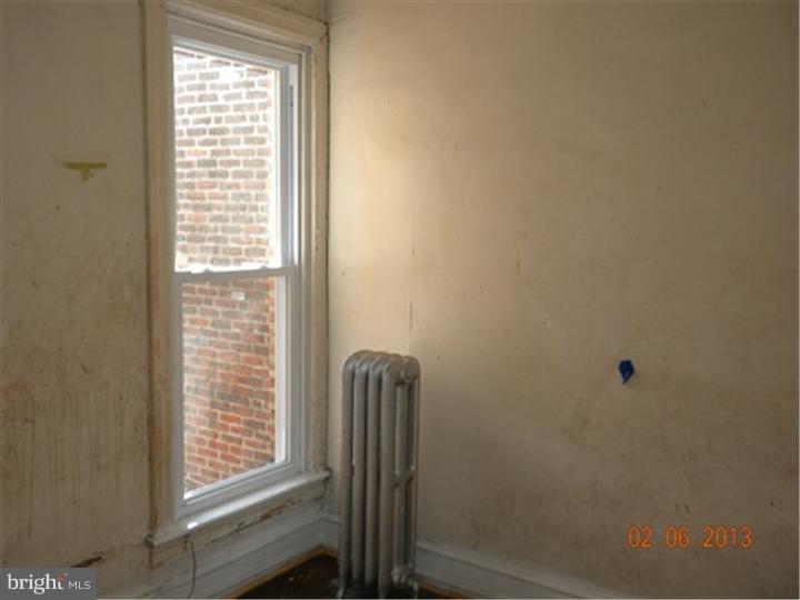 6534 Reedland Street Philadelphia, PA 19142 - Photo 7 of 10 Gallery Image 7