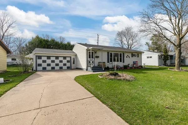 $215,000 | 193 Robert Street, Clintonville, WI 54929
