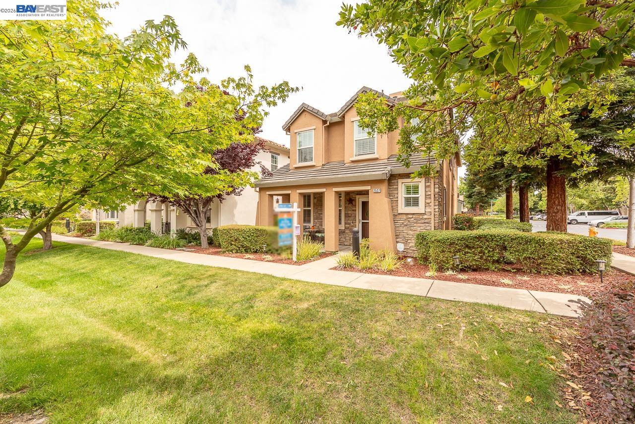 2527 Coldstream Way Hayward, CA 94545 - Photo 4 of 72