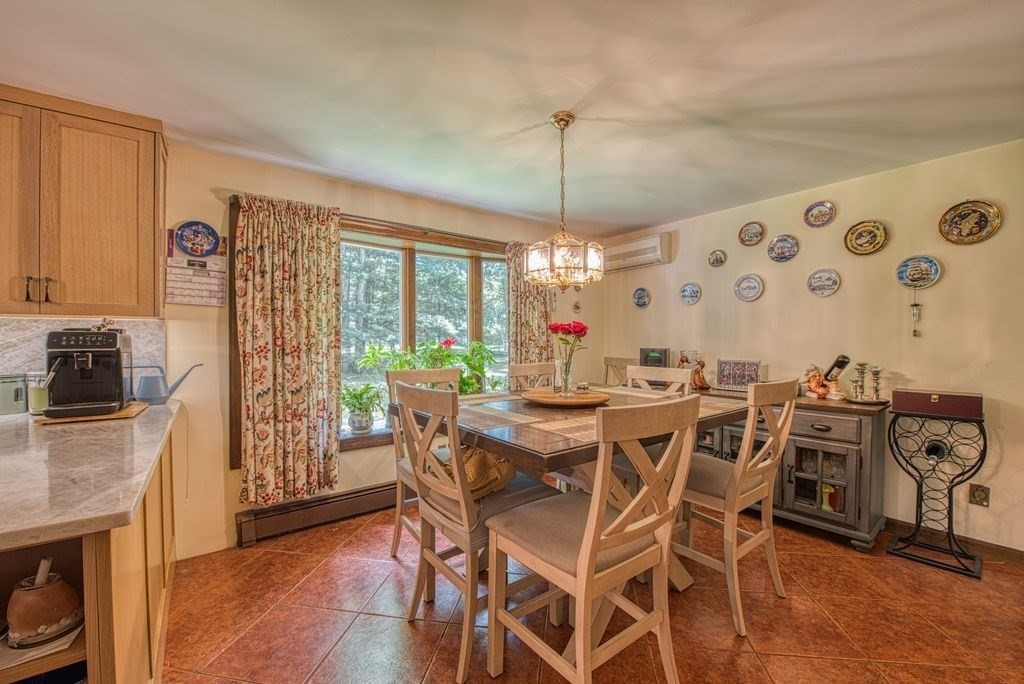 331 Mountain Street Sharon, MA 02067 - Photo 6 of 33