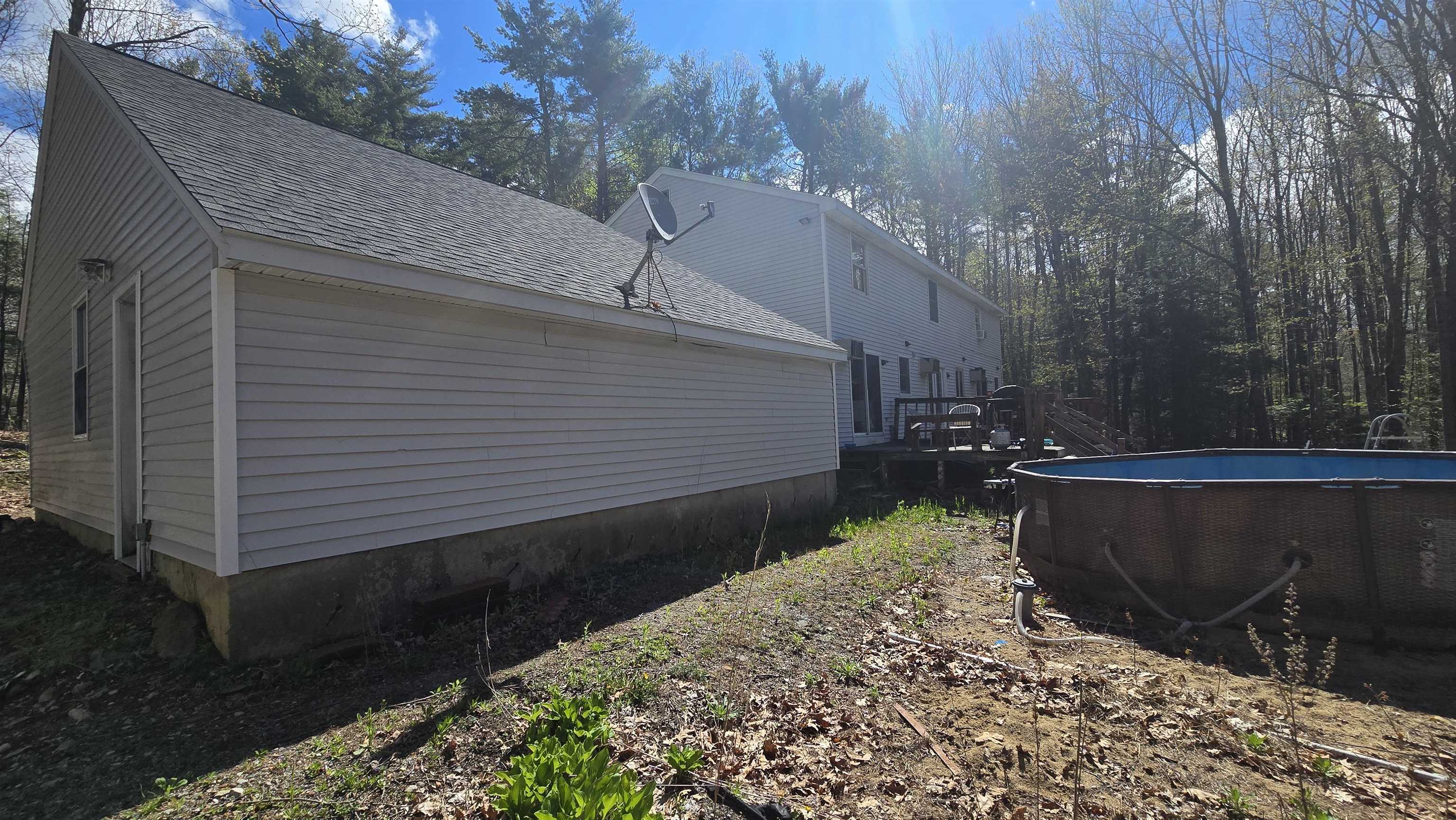 39 Fieldstone Circle Weare, NH 03281 - Photo 4 of 27