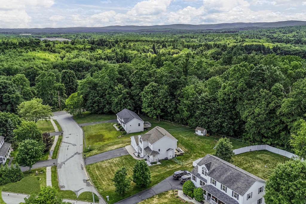 10 Scenic Road Westfield, MA 01085 - Photo 6 of 42