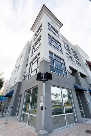 $475,000 | 1002 Channelside Drive, Unit 2C, Tampa, FL 33602