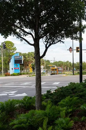 $475,000 | 1002 Channelside Drive, Unit 2C, Tampa, FL 33602