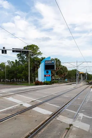 $475,000 | 1002 Channelside Drive, Unit 2C, Tampa, FL 33602