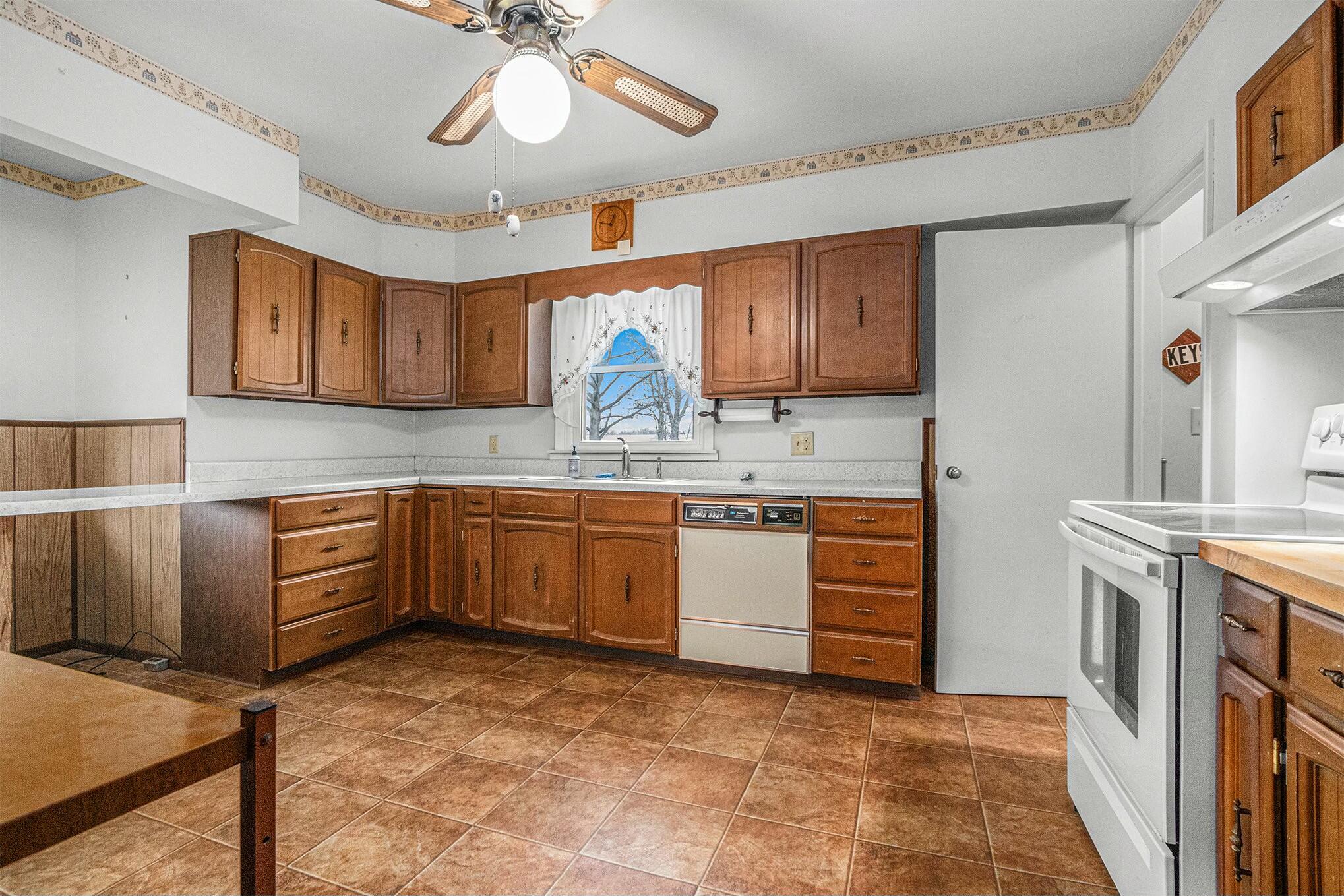 1623 Terminal Road Niles, MI 49120 - Photo 10 of 28 10