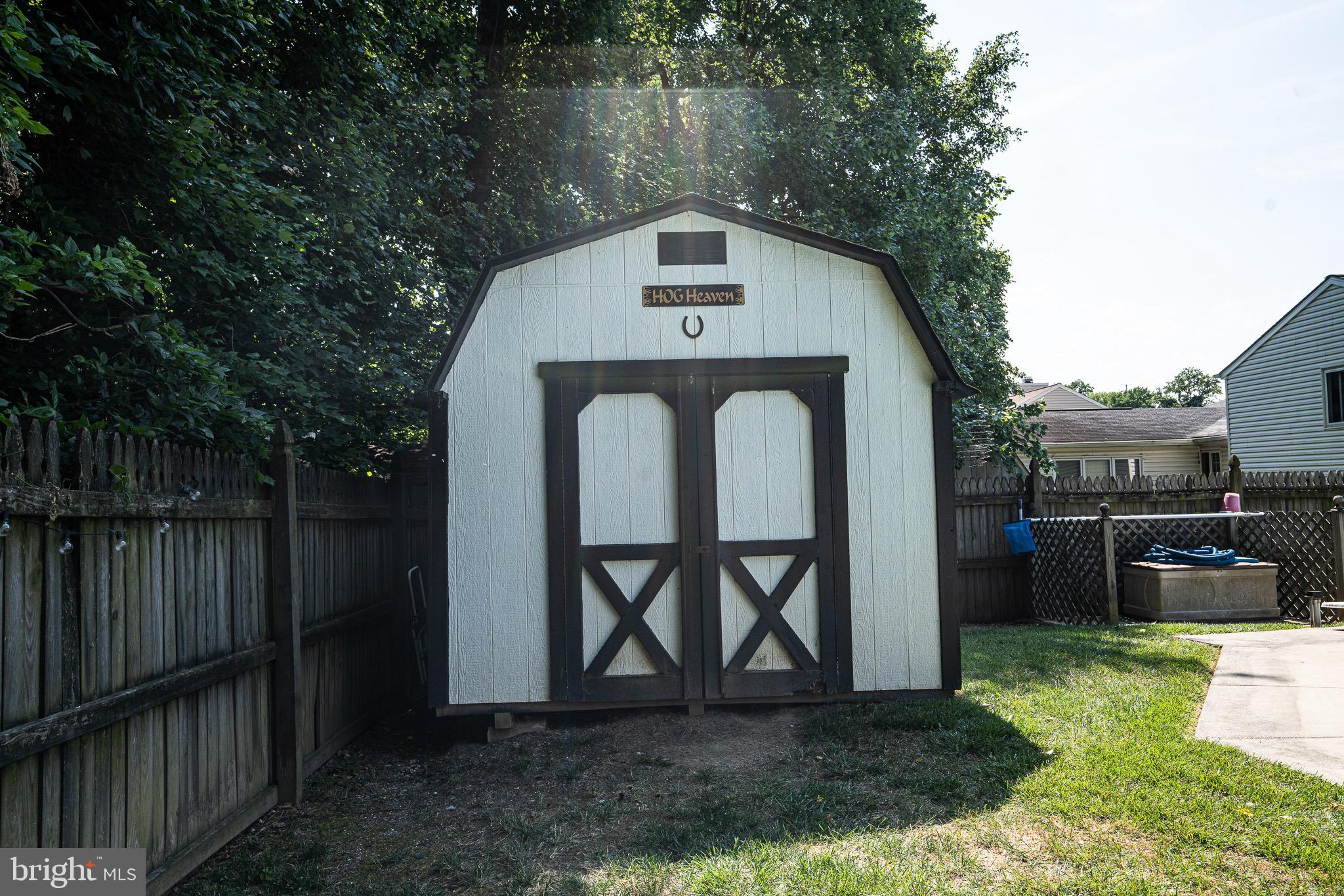 23 Yew Road Essex, MD 21221 - Photo 45 of 47 storage shed 2