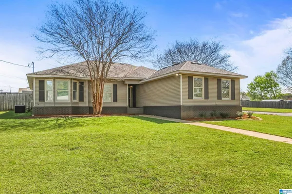 $230,000 | 10433 Shadowview Road, Tuscaloosa, AL 35405