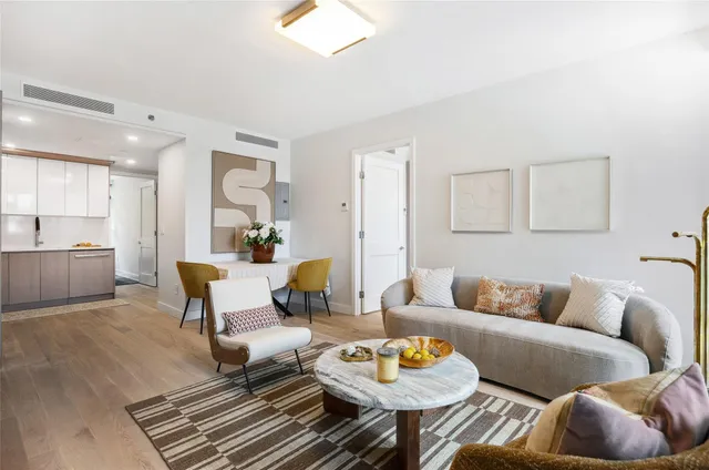 $522,200 | 38-20 Parsons Boulevard, Unit 714 | Downtown Flushing