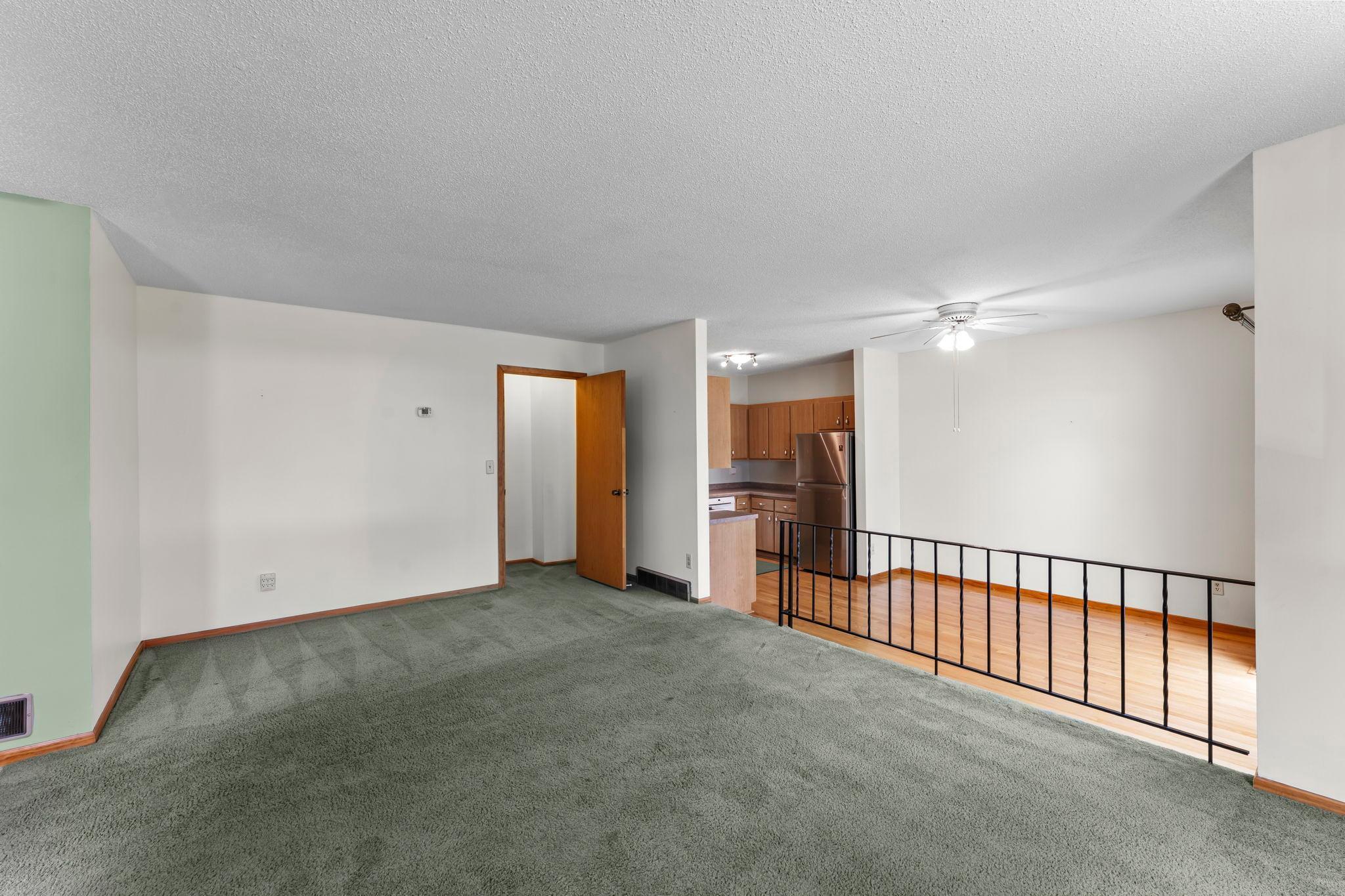 4074 Foss Road St. Anthony, MN 55421 - Photo 8 of 30