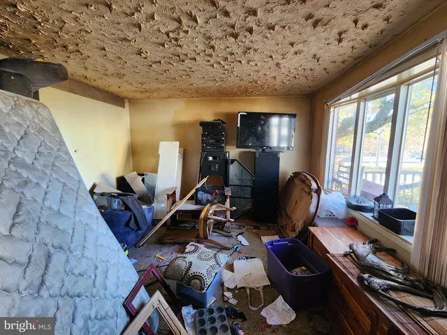 $100,000 | 6701 Bessemer Avenue, Baltimore, MD 21222