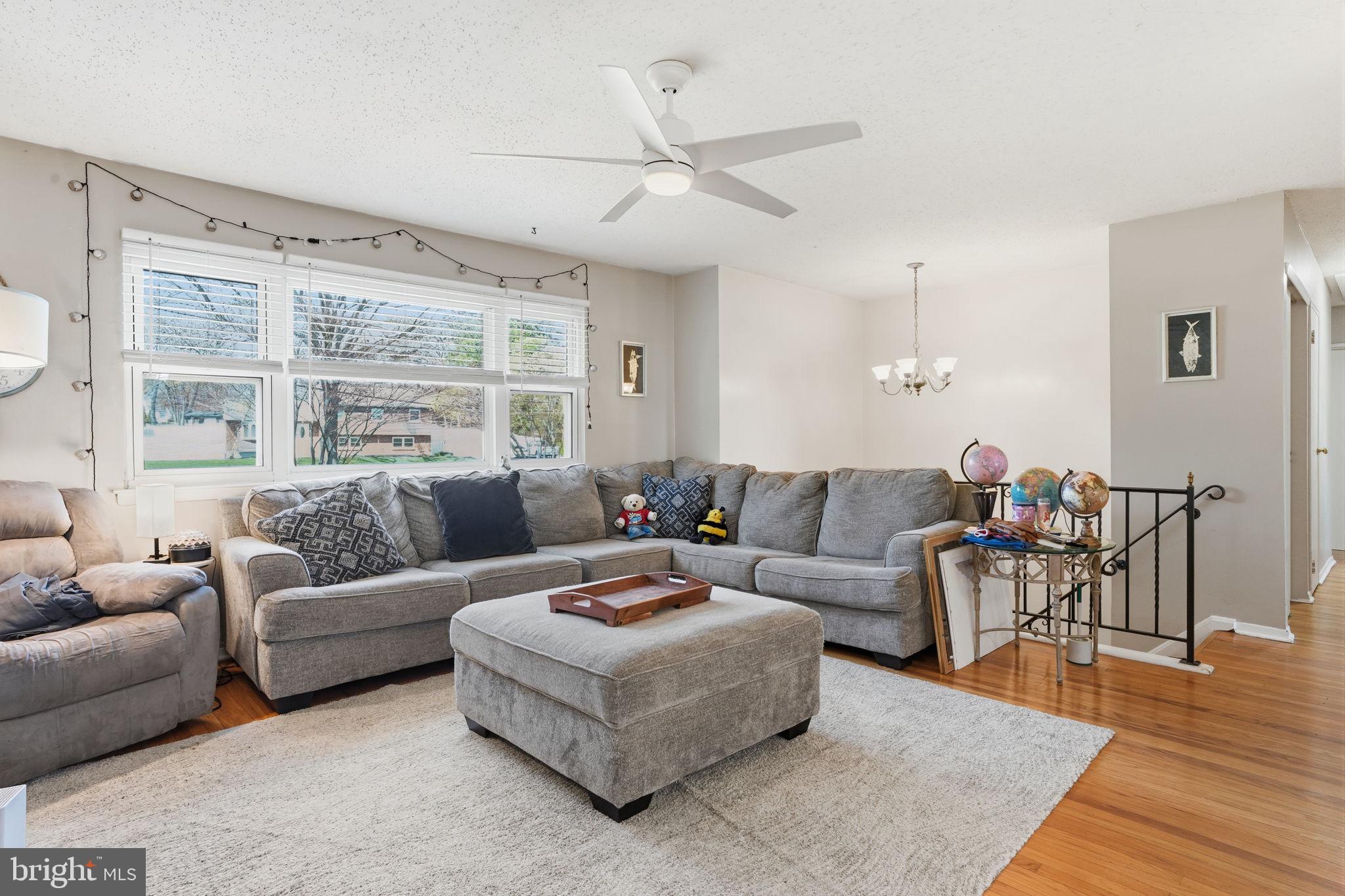 27 Bayberry Road Ewing, NJ 08618 - Photo 10 of 28 Gallery Image 10