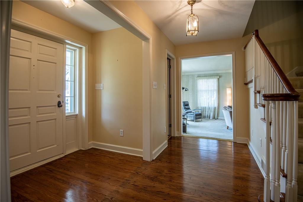 1127 Highland Road Sharon, PA 16146 - Photo 2 of 25 Gallery Image 2