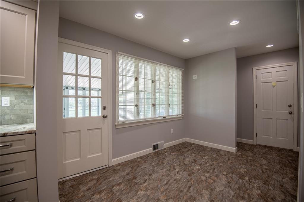 1127 Highland Road Sharon, PA 16146 - Photo 11 of 25 Gallery Image 11