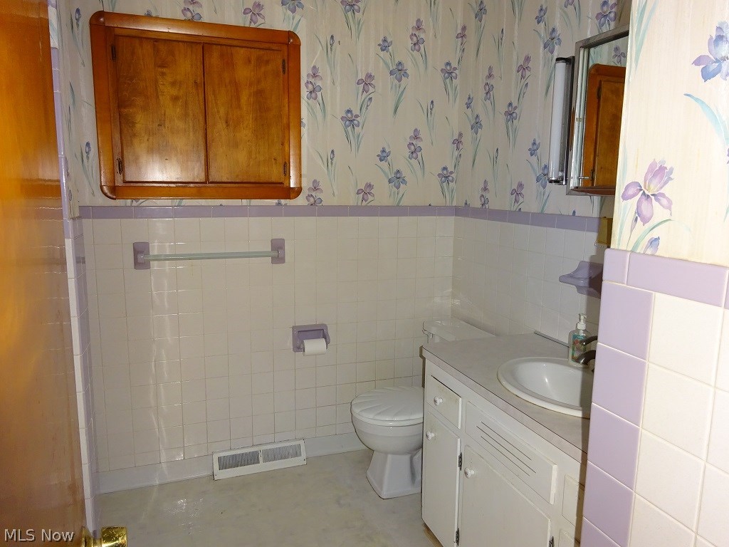 10027 Priem Road Strongsville, OH 44149 - Photo 11 of 22 Gallery Image 11