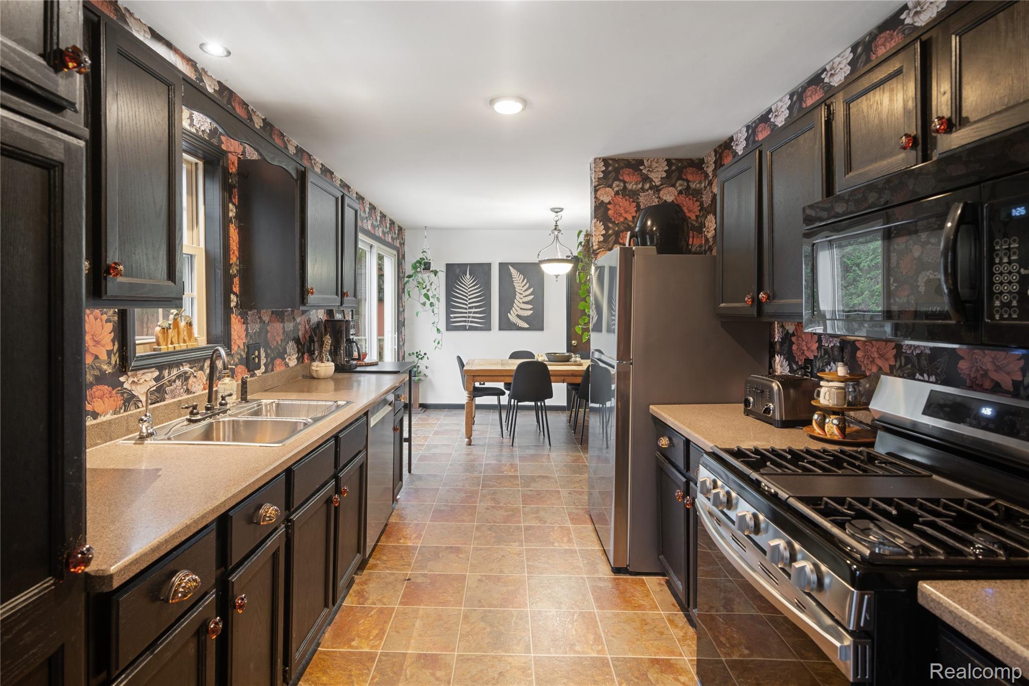 2222 South Loree Road Applegate, MI 48401 - Photo 9 of 46 9.jpg