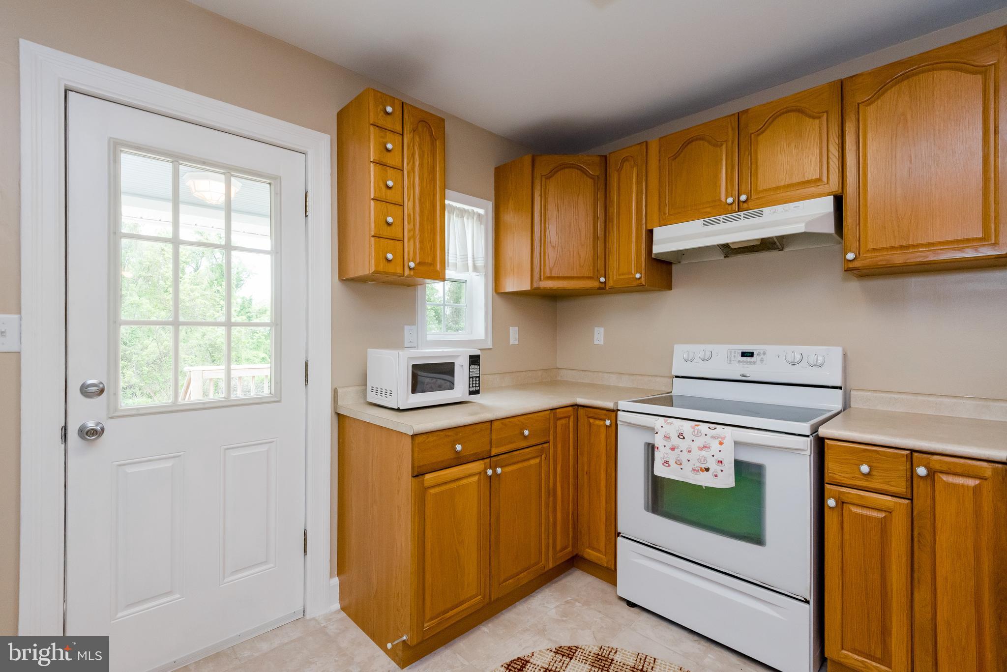803 South Camp Meade Road Linthicum, MD 21090 - Photo 18 of 53 kitchen