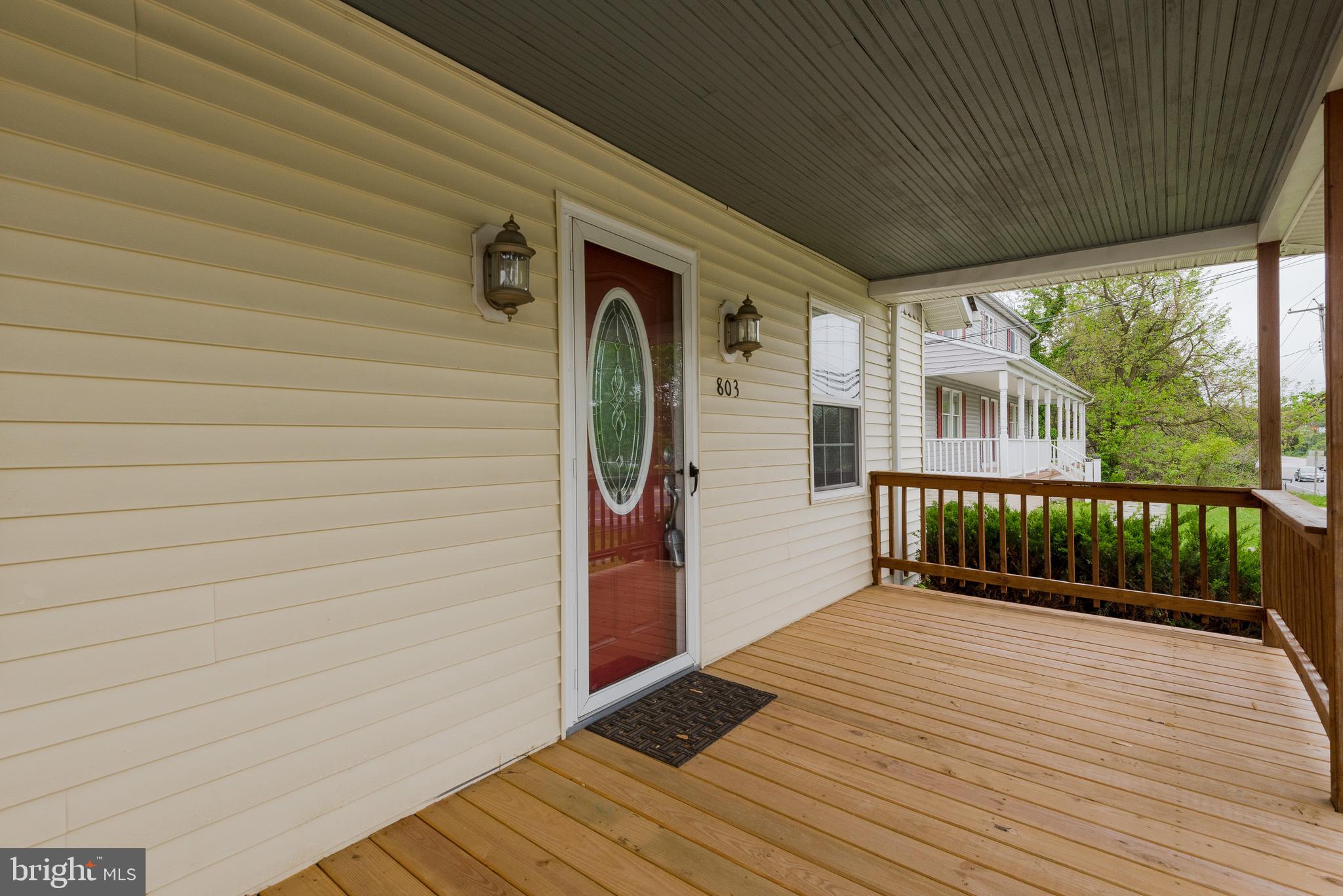 803 South Camp Meade Road Linthicum, MD 21090 - Photo 6 of 53 Front Porch