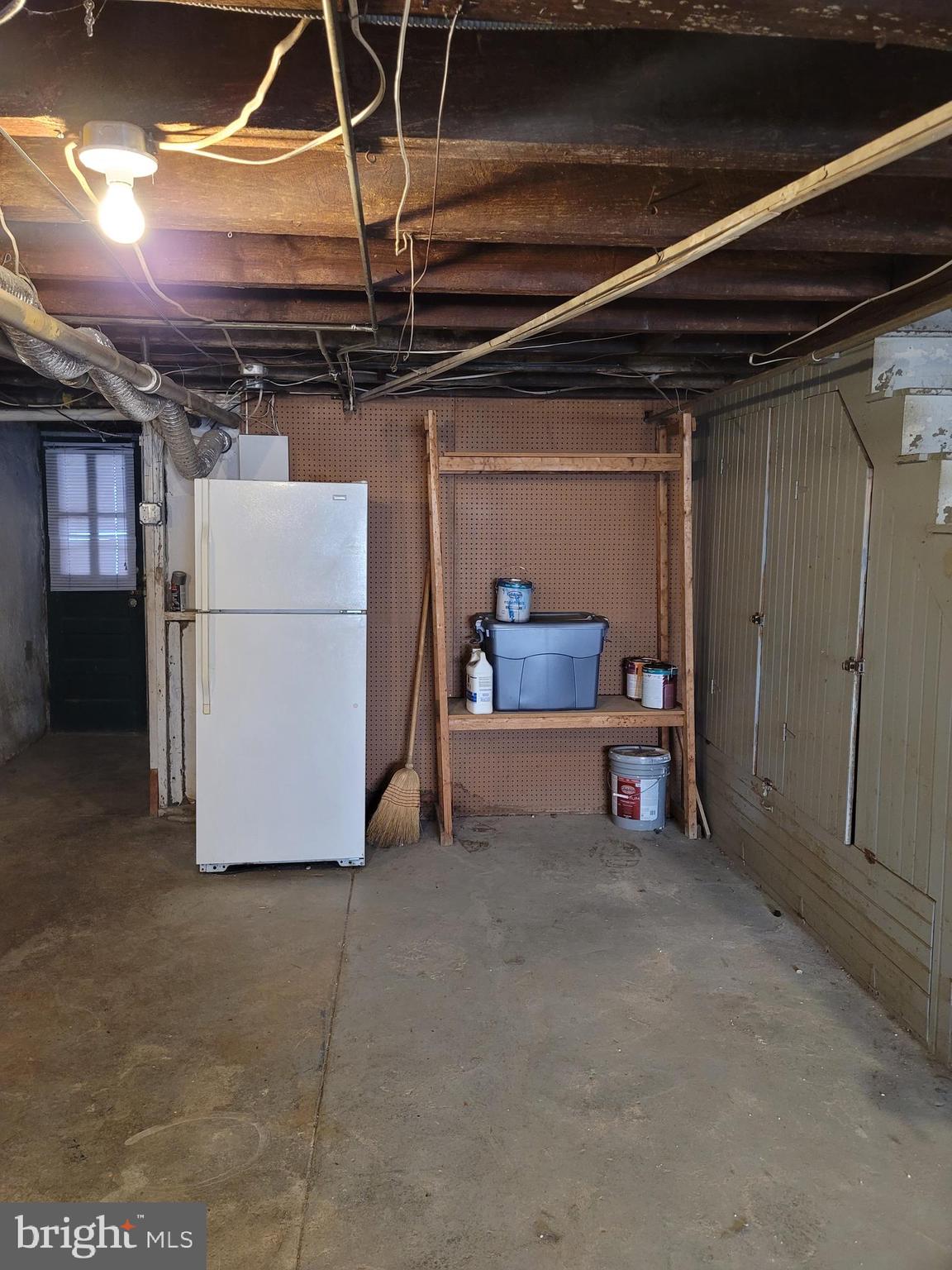 204 Avon Road Upper Darby, PA 19082 - Photo 25 of 31